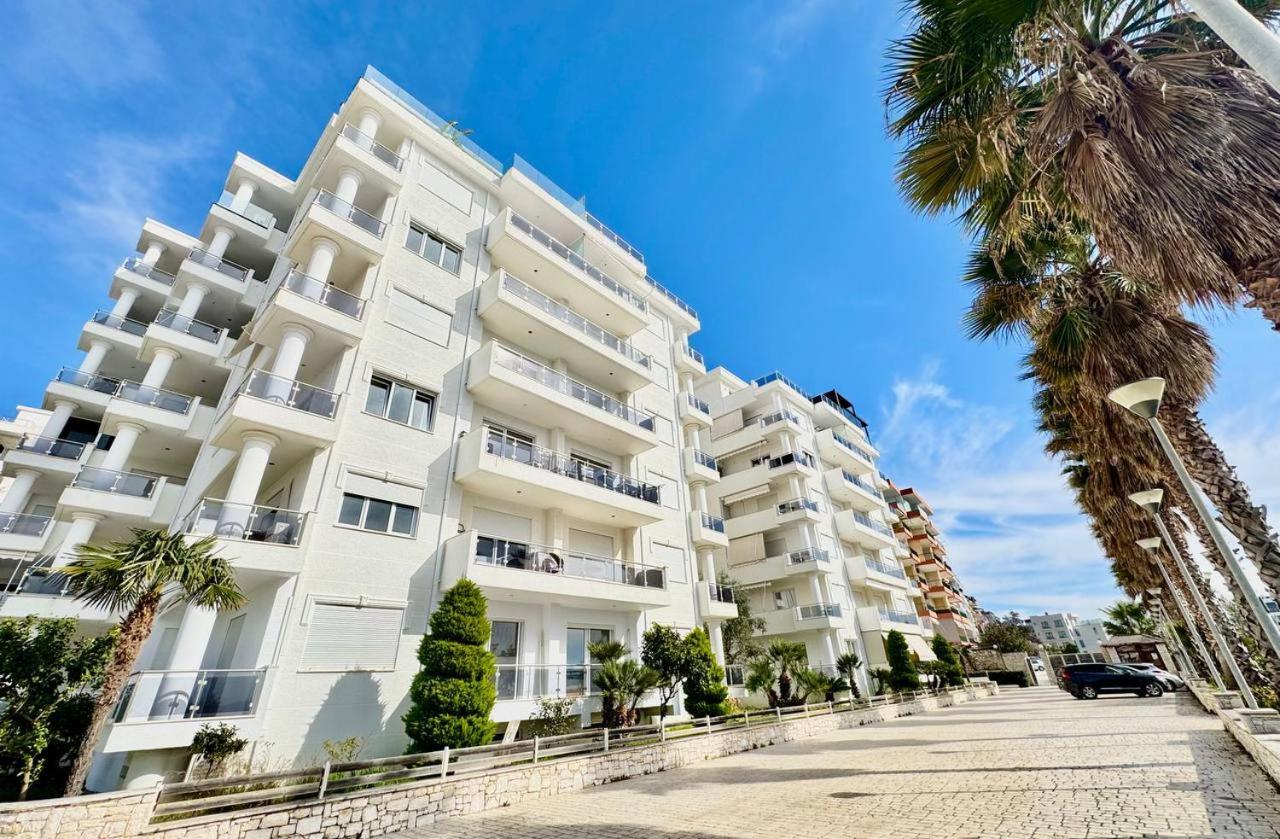White Sea View Residence Sarandë Exterior foto